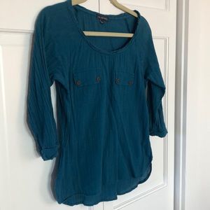 Anthropologie three quarter sleeve blouse